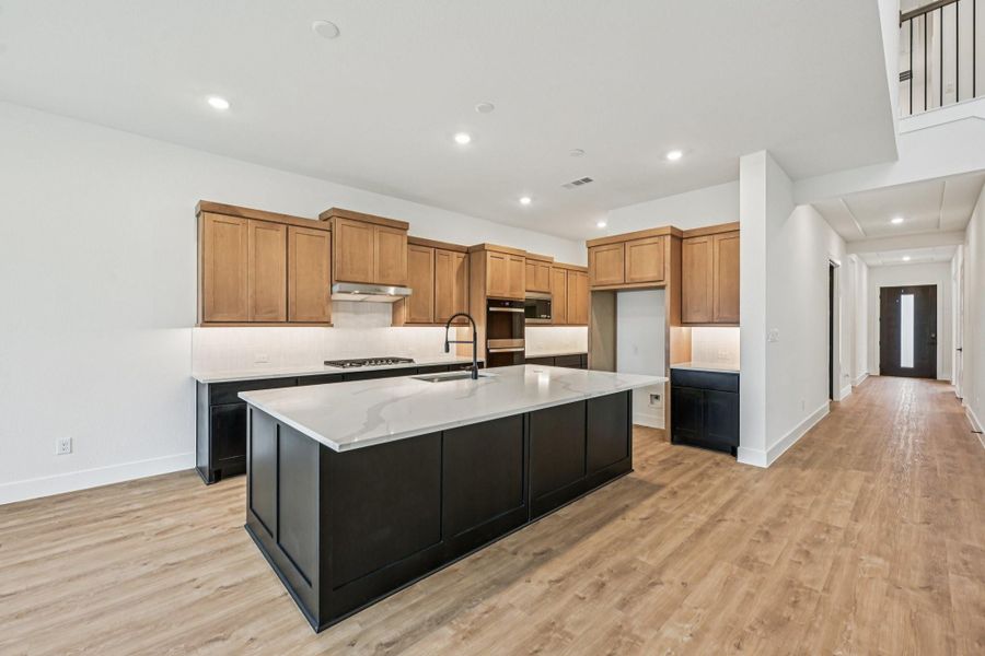 Furnished interior view inside a new home in Evergreen 60', Conroe (Image 6).