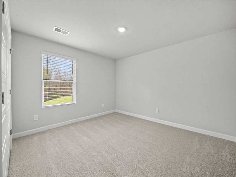 Spacious, unfurnished interior of a new home in Shiloh Valley, Piedmont (Image 20).
