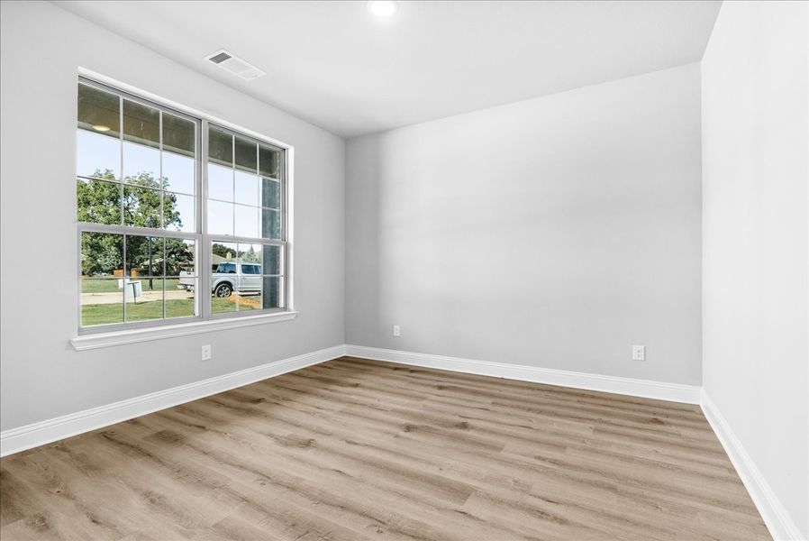 Representative unfurnished interior of a home built from the The Bradford by Doug Parr Custom Homes in Fair Oaks, Runaway Bay (Image 35). Representative unfurnished interior of a home built from the The Bradford by Doug Parr Custom Homes in Fair Oaks, Runaway Bay (Image 35).