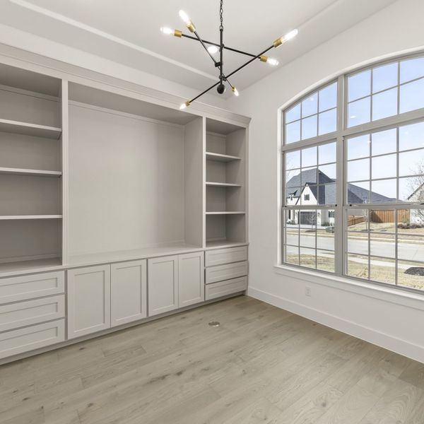 Spacious, unfurnished interior of a new home in StarView, Prosper (Image 67). Spacious, unfurnished interior of a new home in StarView, Prosper (Image 67).