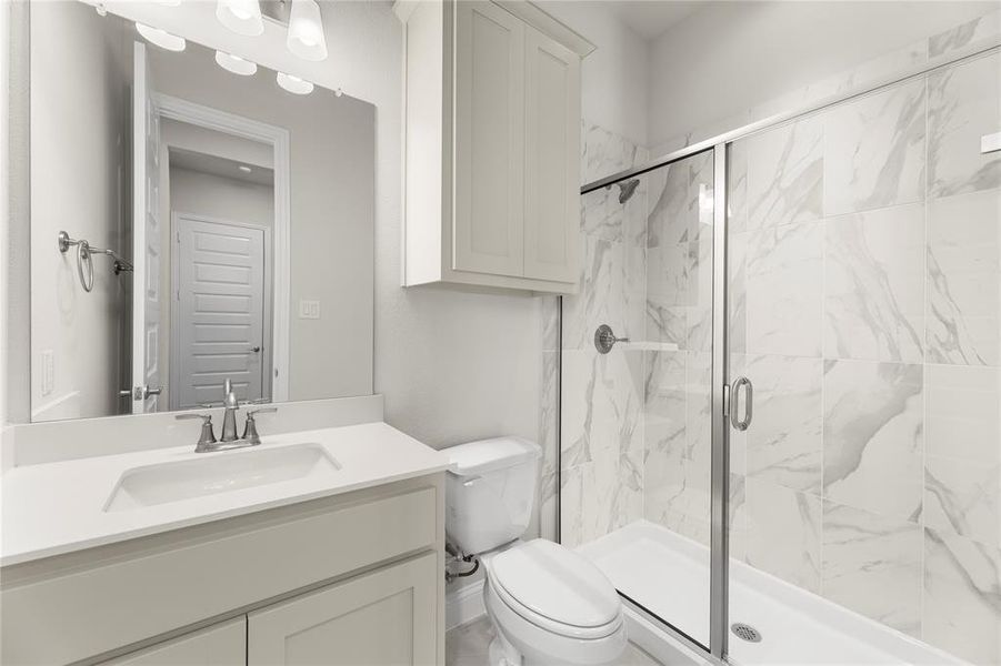 Furnished interior view inside a new home in Lake Shore Village, Rowlett (Image 10).