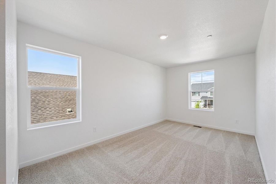 Spacious, unfurnished interior of a new home in Settlers Crossing, Commerce City (Image 12). Spacious, unfurnished interior of a new home in Settlers Crossing, Commerce City (Image 12).
