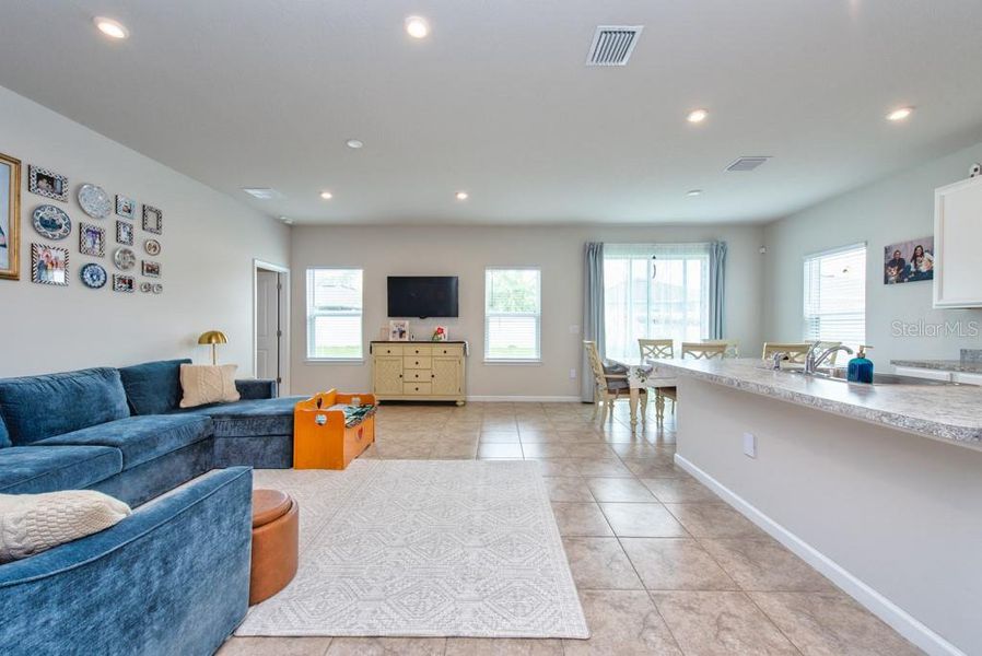 Furnished interior view inside a new home in , Zephyrhills (Image 5).