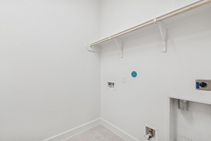 Spacious, unfurnished interior of a new home in Brookewater 55’ Homesites, Rosenberg (Image 18).