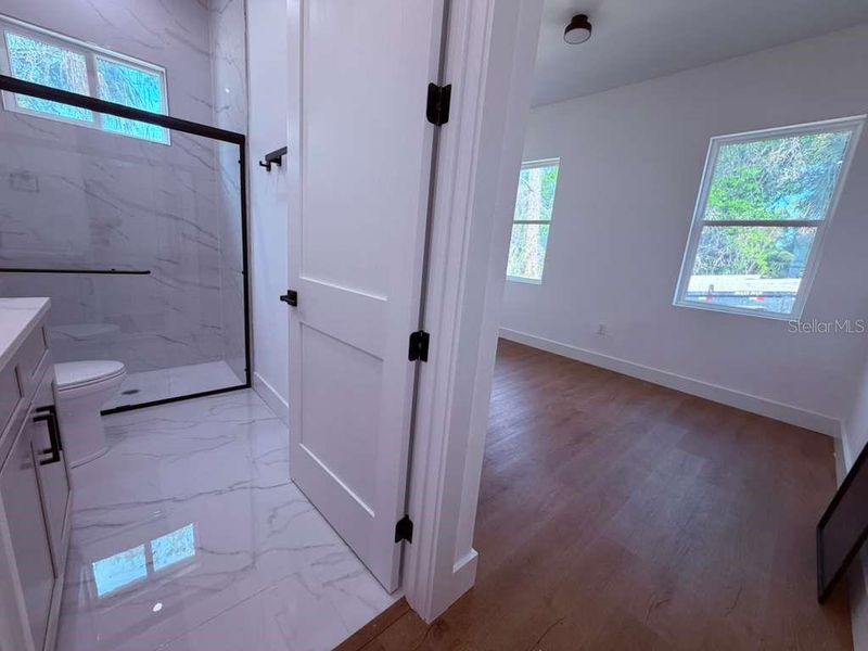 Spacious, unfurnished interior of a new home in , North Port (Image 19).