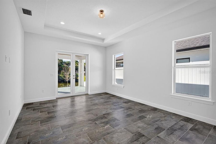 Spacious, unfurnished interior of a new home in , Palm Coast (Image 44).