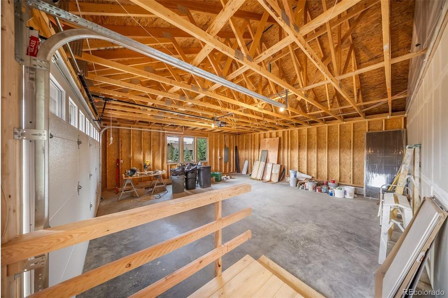 Spacious, unfurnished interior of a new home in , Hot Sulphur Springs (Image 29).