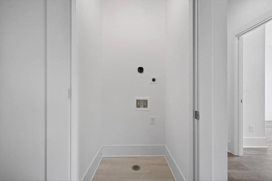 Spacious, unfurnished interior of a new home in , Decatur (Image 33).