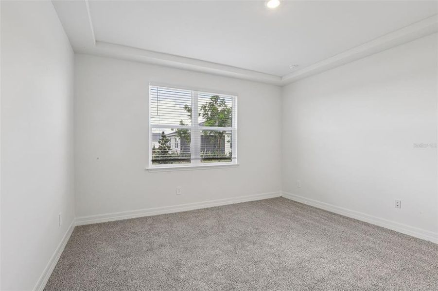 Spacious, unfurnished interior of a new home in , Punta Gorda (Image 40).