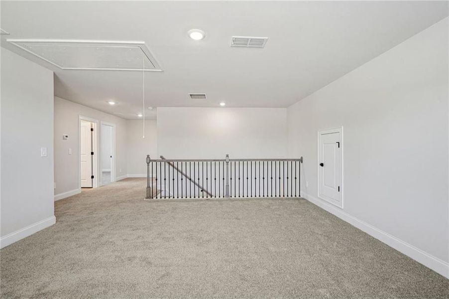 Spacious, unfurnished interior of a new home in River Pointe, Monroe (Image 21).