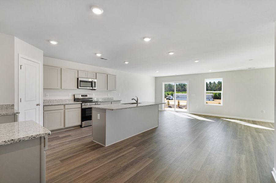 New Home in Conway, SC.  - Slide 9