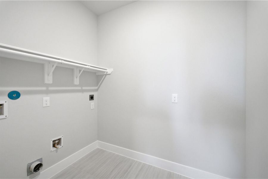 Spacious, unfurnished interior of a new home in Sunterra Lakes, Brookshire (Image 34). Spacious, unfurnished interior of a new home in Sunterra Lakes, Brookshire (Image 34).