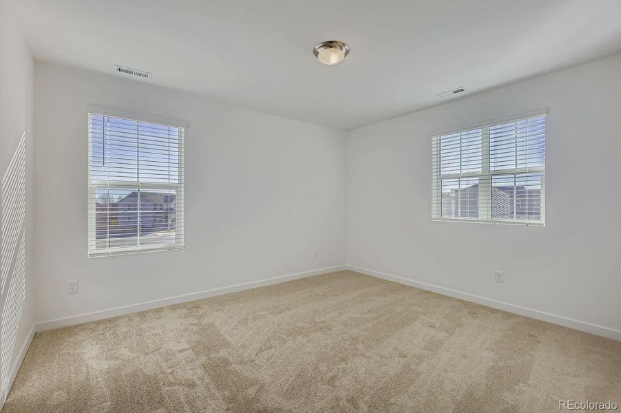 Spacious, unfurnished interior of a new home in Riano Ridge, Loveland (Image 6). Spacious, unfurnished interior of a new home in Riano Ridge, Loveland (Image 6).