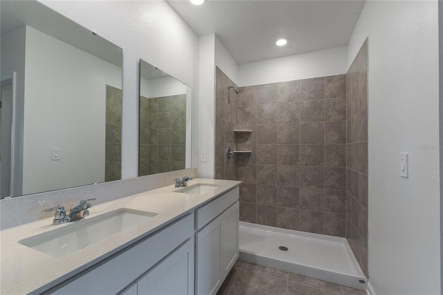 Furnished interior view inside a new home in , Davenport (Image 8).