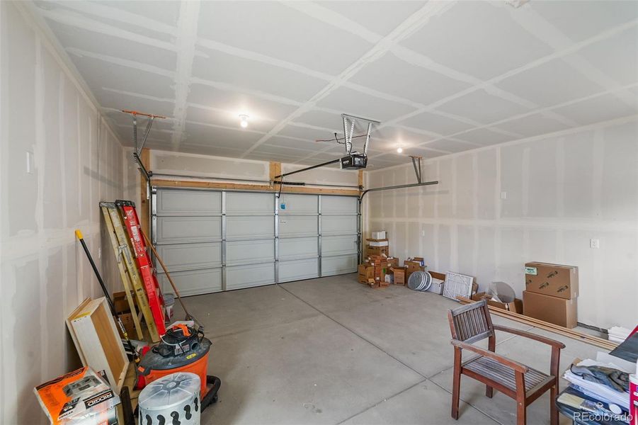 Furnished interior view inside a new home in , Aurora (Image 27).
