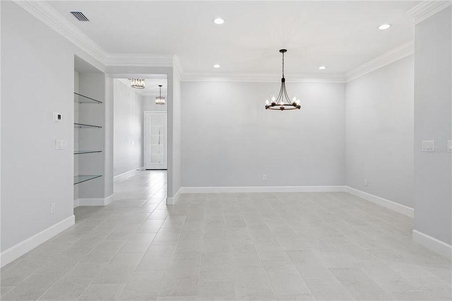 Spacious, unfurnished interior of a new home in , Englewood (Image 31).