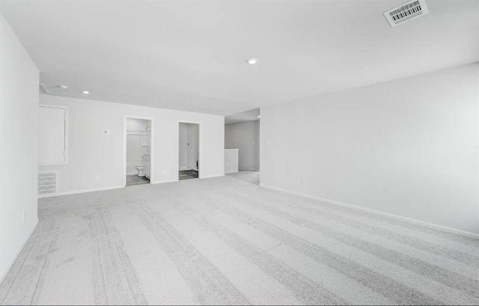 Spacious, unfurnished interior of a new home in Still Water Lake, Godley (Image 21).