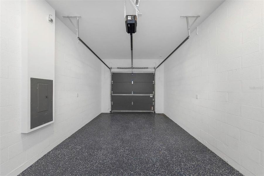 Spacious, unfurnished interior of a new home in , St. Petersburg (Image 11). Spacious, unfurnished interior of a new home in , St. Petersburg (Image 11).