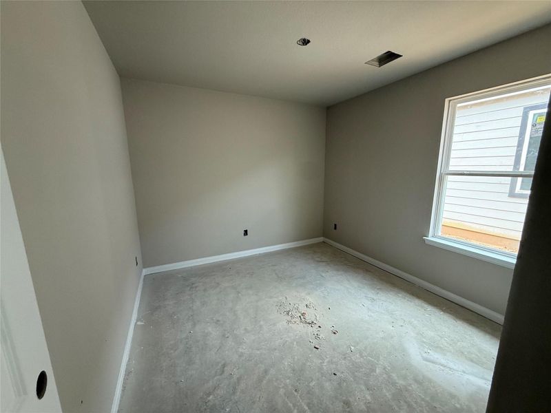 Image 8 of a home in Cliffstone Hills.