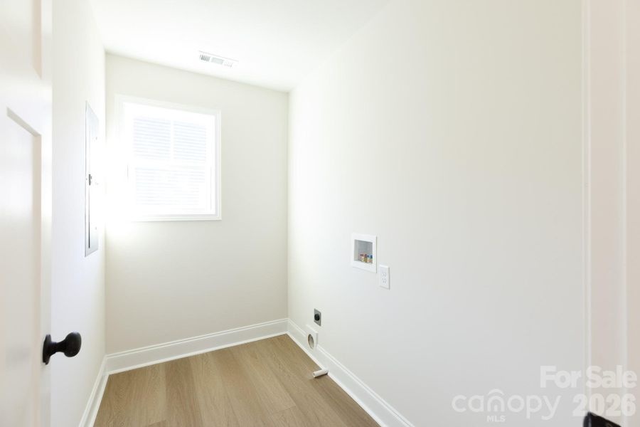Spacious, unfurnished interior of a new home in , Rock Hill (Image 19).