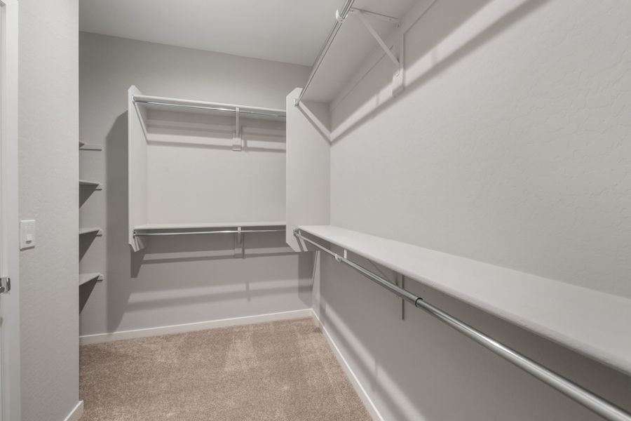 Spacious, unfurnished interior of a new home in Blossom Rock, Apache Junction (Image 14).