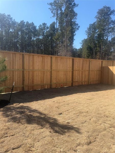 Exterior details and patio area of a home in Evergreen 40', Conroe (Image 18).