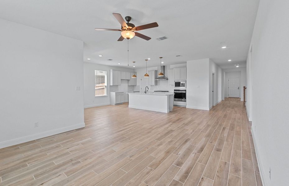 Spacious, unfurnished interior of a new home in Lagos, Manor (Image 10).