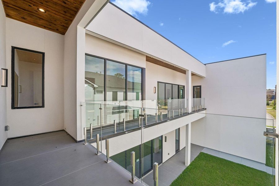 Exterior details and patio area of a home in , Houston (Image 31).