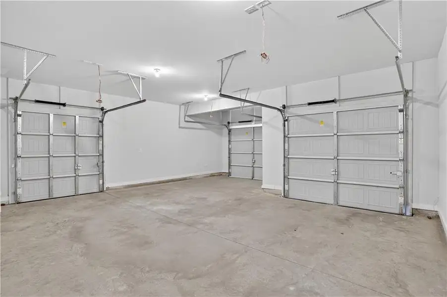 Spacious, unfurnished interior of a new home in , Villa Rica (Image 41).