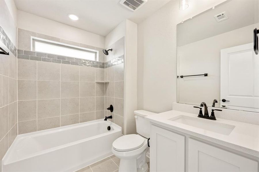 Furnished interior view inside a new home in Addison Hills Classic 60s, Cedar Hill (Image 15).