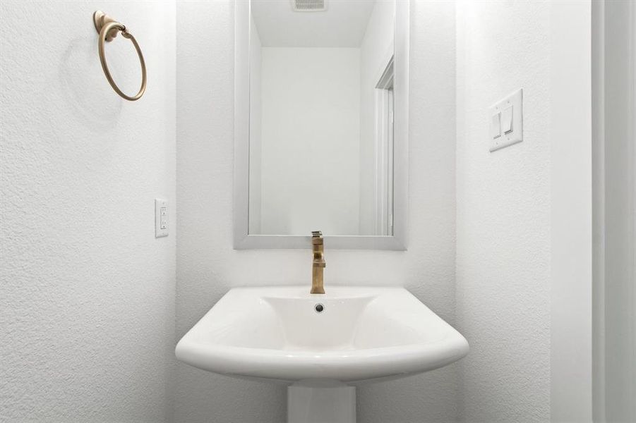 0012-723TowerRoad-Wylie-TX-75098-Bathroom2.jpg-SMALL 0012-723TowerRoad-Wylie-TX-75098-Bathroom2.jpg-SMALL