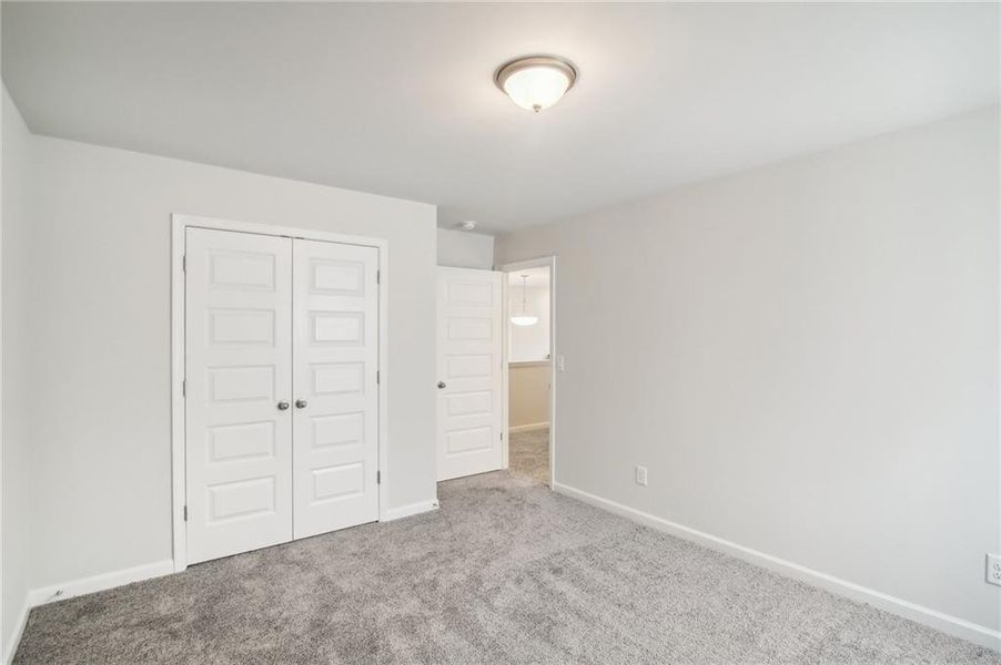 Spacious, unfurnished interior of a new home in Crofton Place Enclave, Snellville (Image 26).