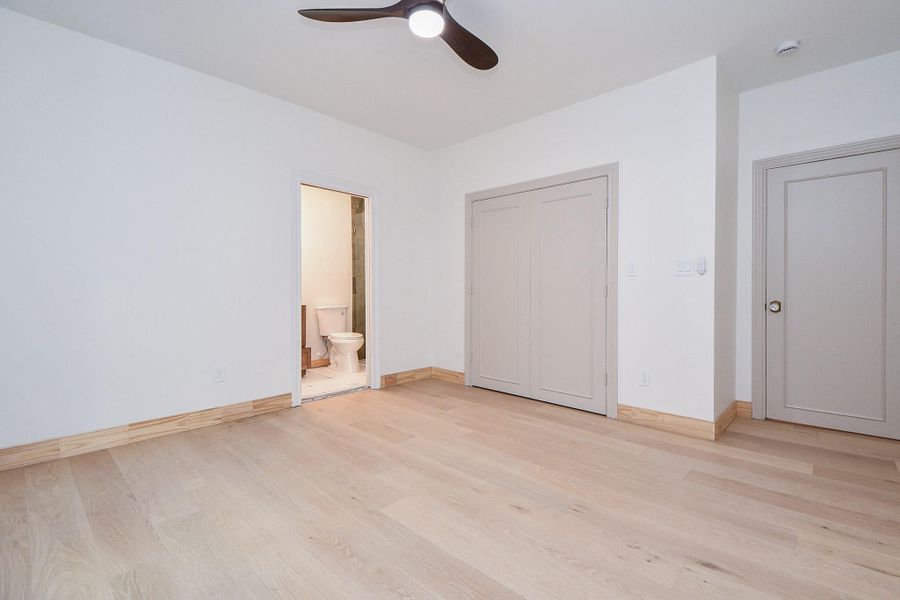 Spacious, unfurnished interior of a new home in , Houston (Image 35). Spacious, unfurnished interior of a new home in , Houston (Image 35).