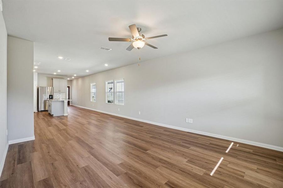 Photo is not of the actual home, but is an inspirational photo of builder’s model home and may depict options, furnishings, and/or decorator features that are not included.