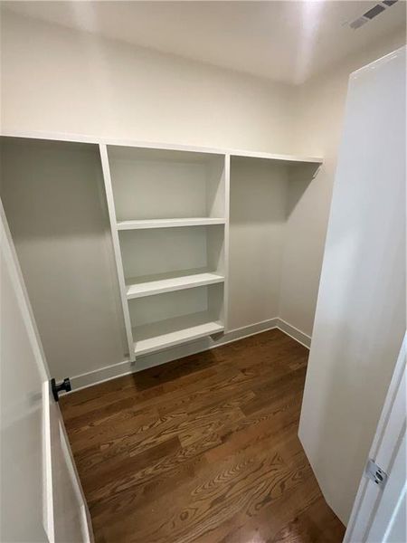 Spacious, unfurnished interior of a new home in , Lawrenceville (Image 36).