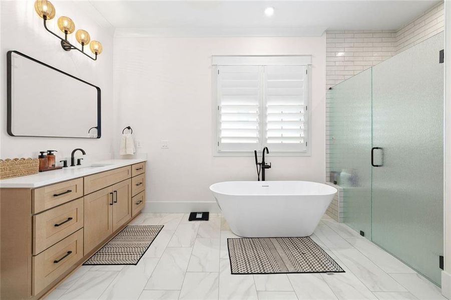 Furnished interior view inside a new home in , Dawsonville (Image 51).