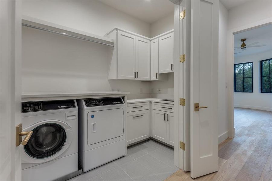 Furnished interior view inside a new home in , McKinney (Image 30).