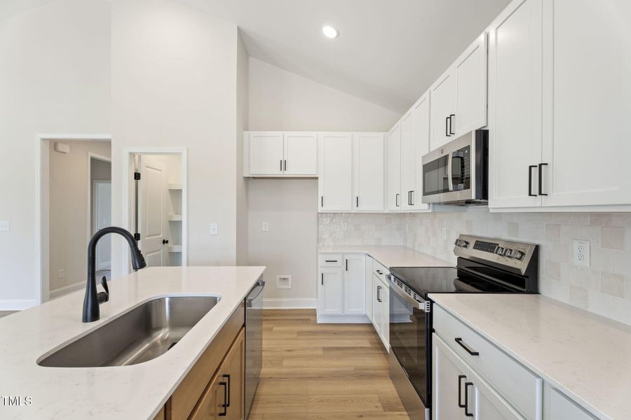 16-web-or-mls-DSC07642