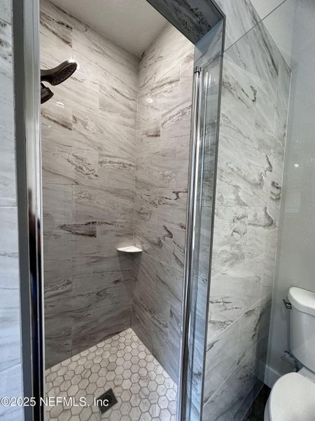 Image 21 of a home in .