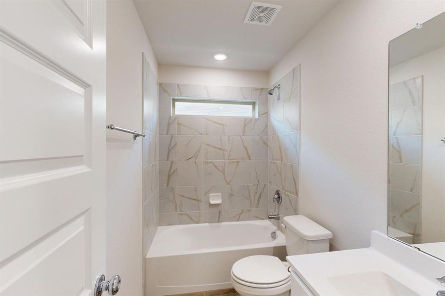 Image 30 of a home in Meadow Park.