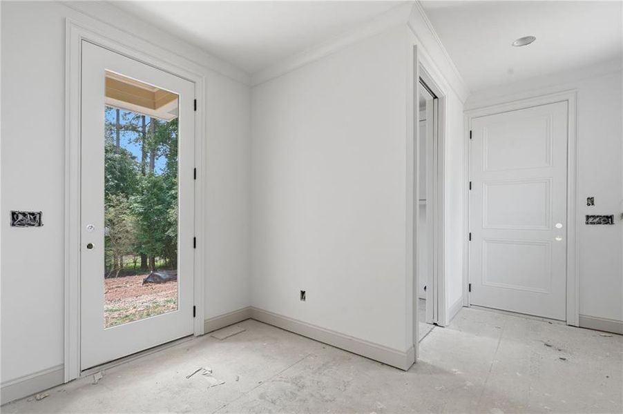 Spacious, unfurnished interior of a new home in , Marietta (Image 11).