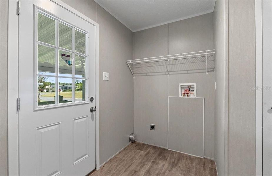 Spacious, unfurnished interior of a new home in , Astatula (Image 23).