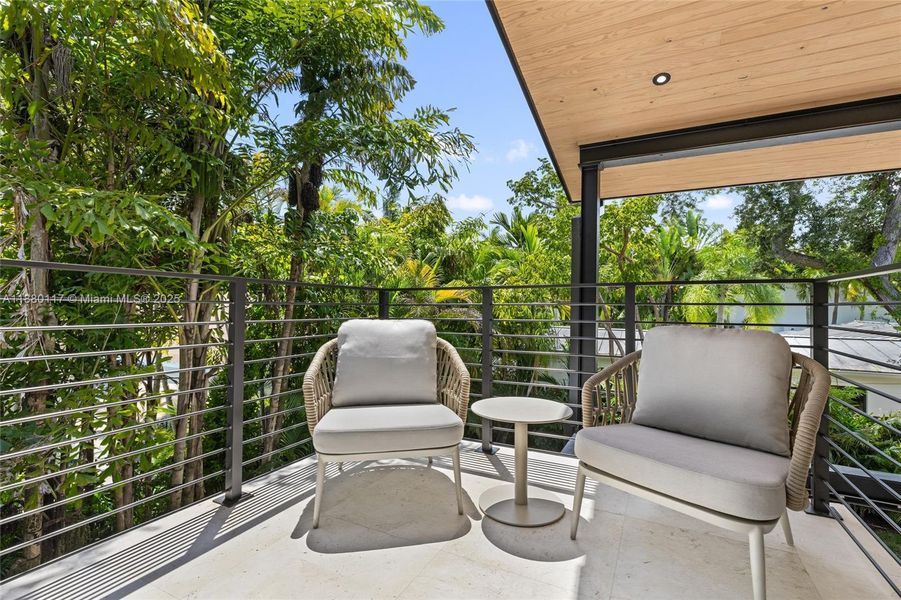 Image 90 of a home in .