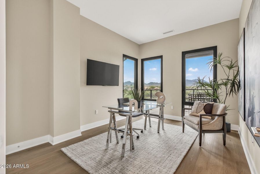 32_19355_N_73rd_Way32_mls