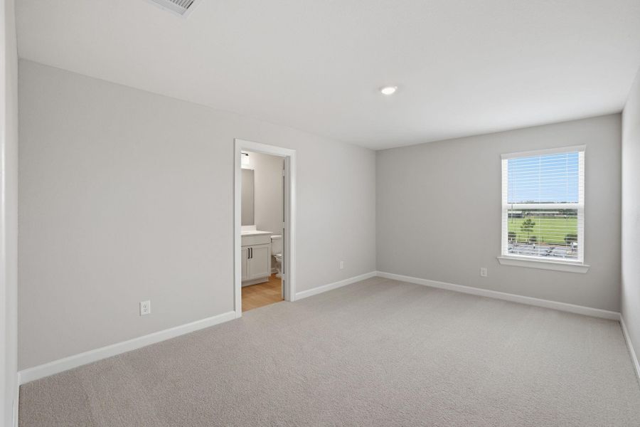 Spacious, unfurnished interior of a new home in Sunterra, Katy (Image 19). Spacious, unfurnished interior of a new home in Sunterra, Katy (Image 19).