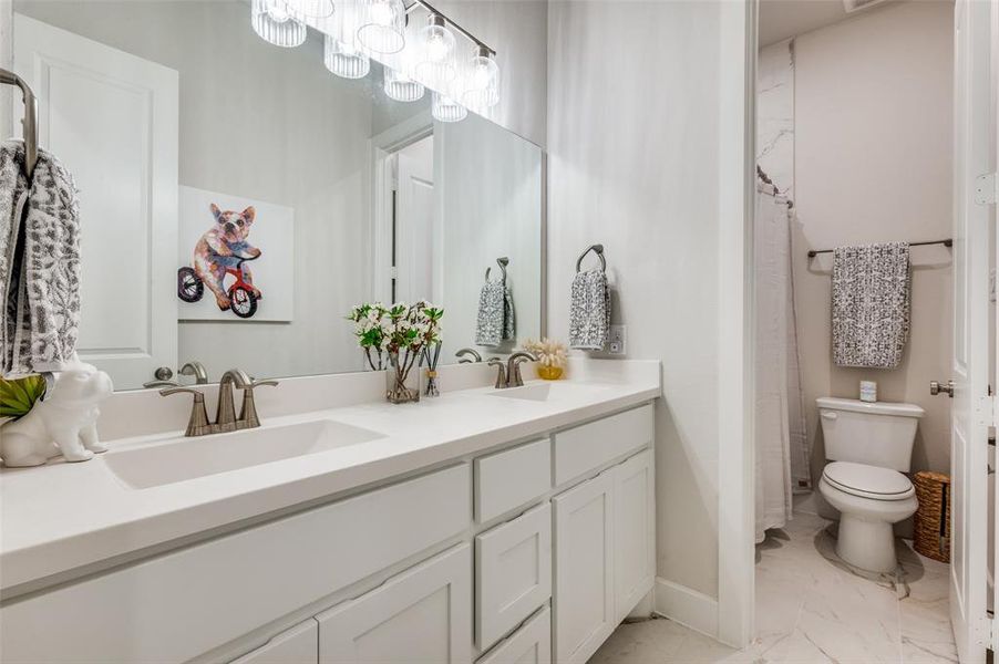 Furnished interior view inside a new home in Sandbrock Ranch, Aubrey (Image 16).