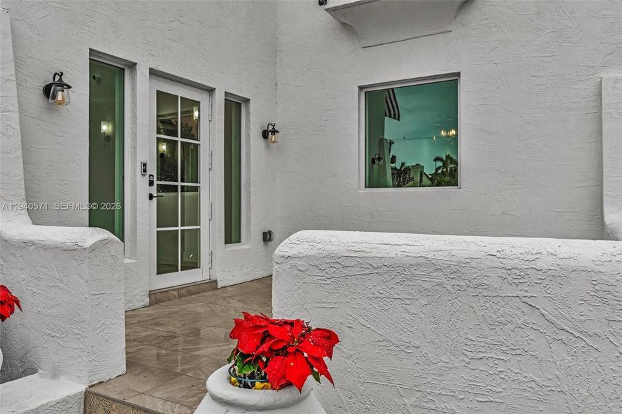 Exterior details and patio area of a home in , Miami (Image 27).