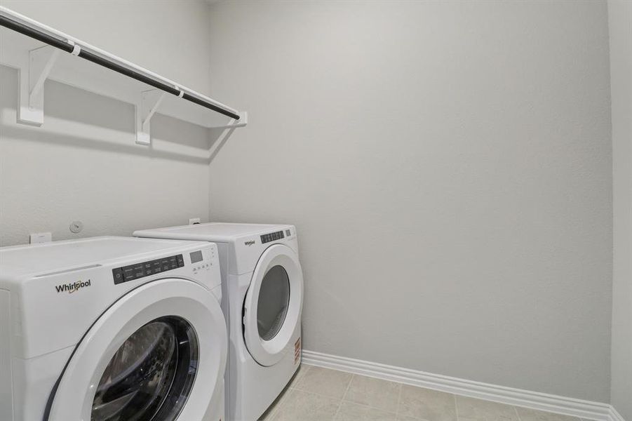 Close-up of interior finishes inside a home in Southridge - Signature Series, McKinney (Image 14). Close-up of interior finishes inside a home in Southridge - Signature Series, McKinney (Image 14).