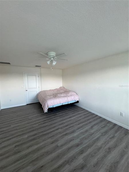 Image 16 of a home in . Image 16 of a home in .