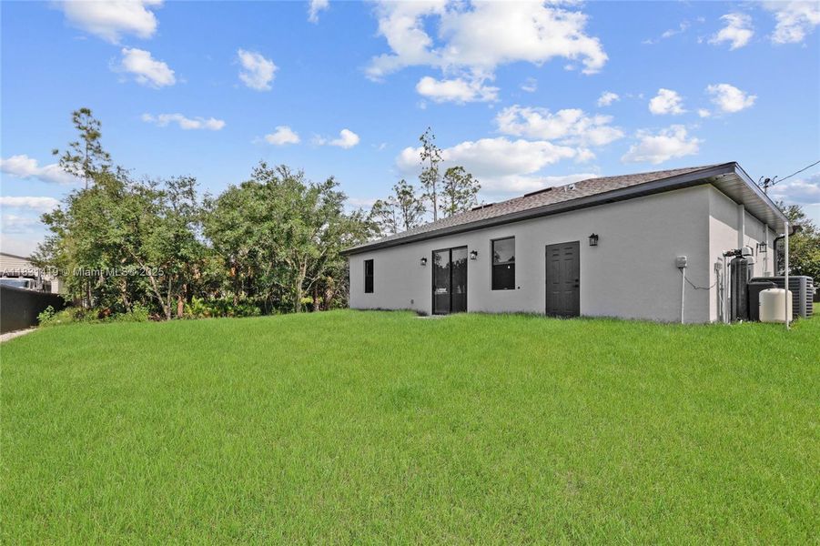 Exterior details and patio area of a home in , Lehigh Acres (Image 19).